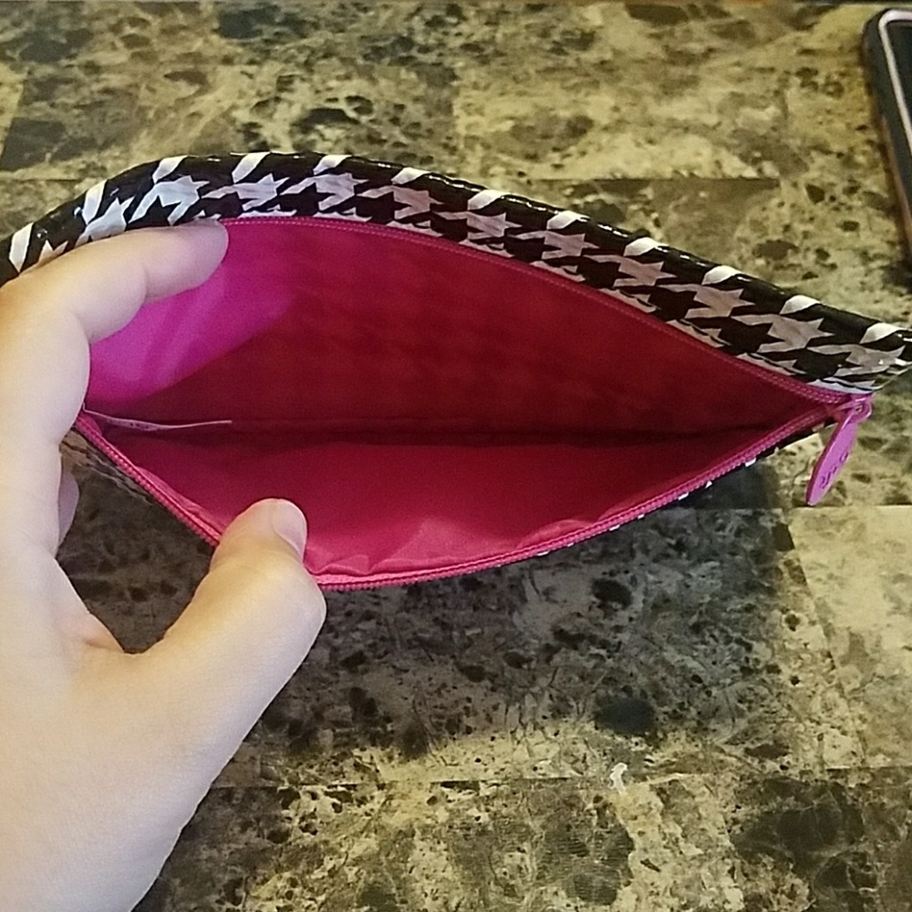 Make-up bag - Picture 3 of 3